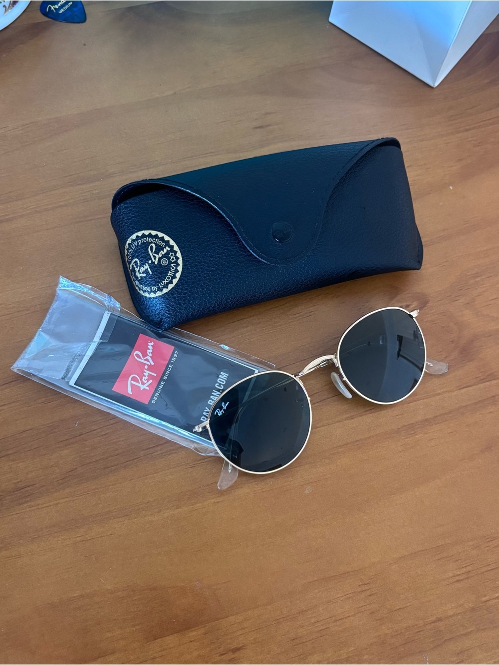 Ray-Ban Round Metal Sunglasses